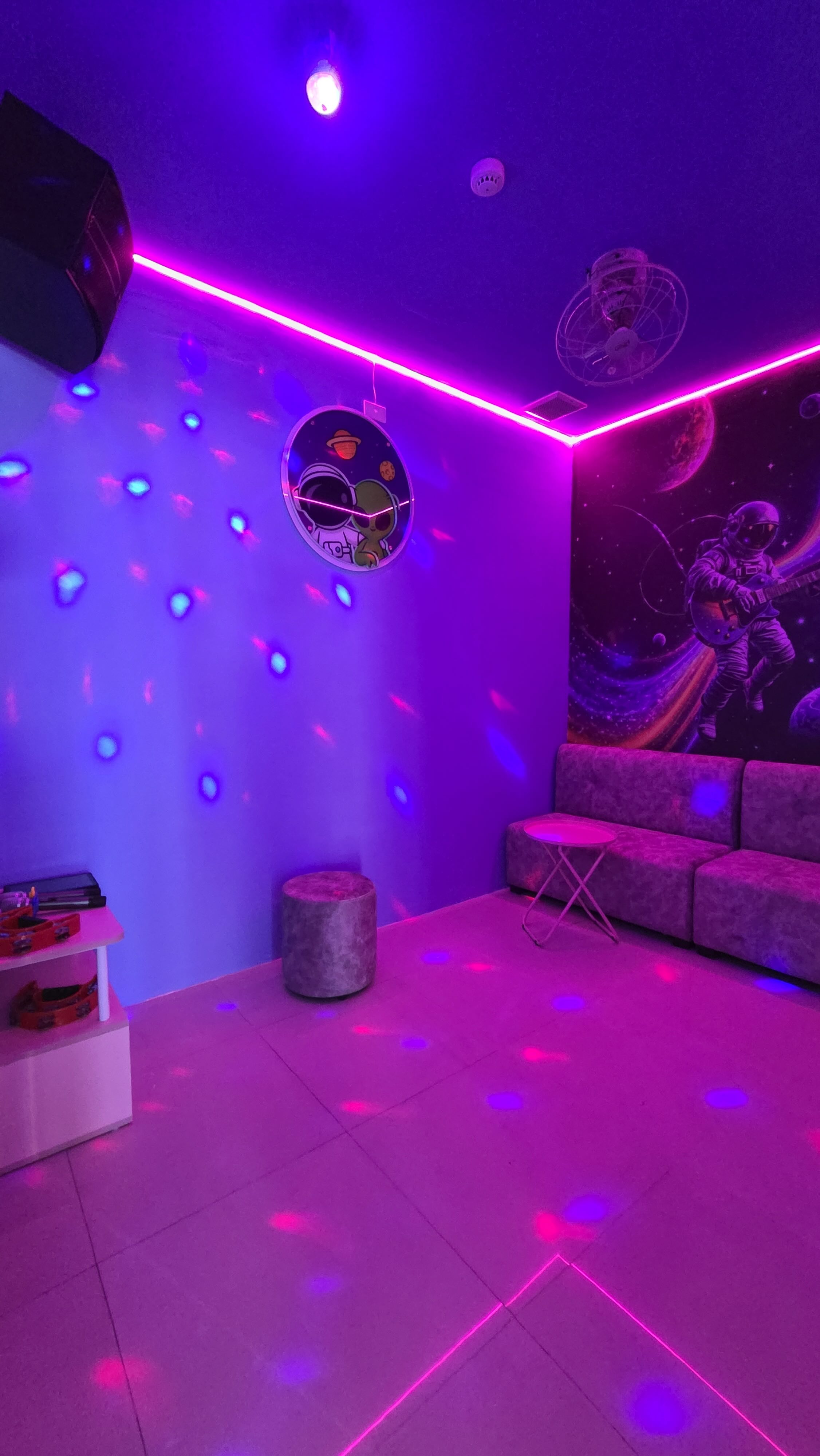 Box VIP hiện đại